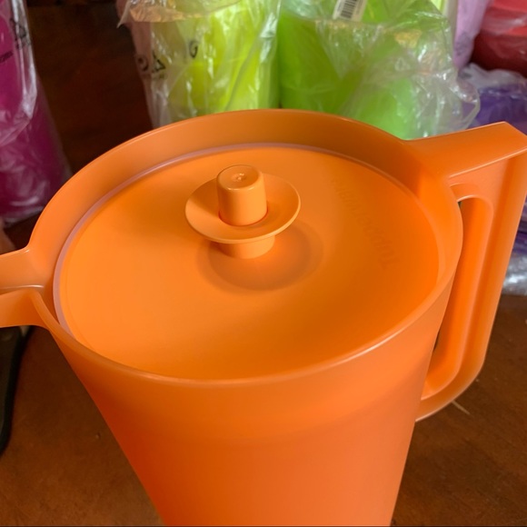 Tupperware Pitcher and Tumblers Set - Picture 7 of 7